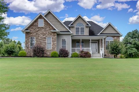 512 Serria Way