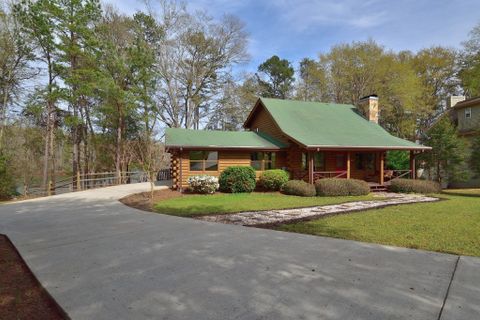211 Knotty Pine Court