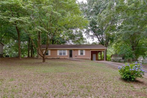 115 Hawthorne Drive