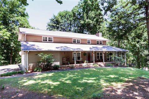 300 Shorecrest Drive sold home in Lakewood Estate, Seneca, SC