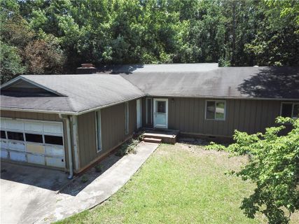 1512 Cherokee Drive