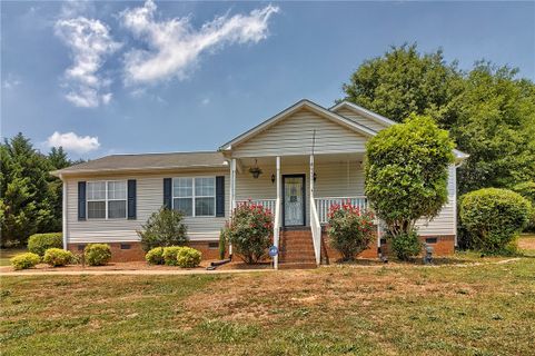 261 Branchwood Drive sold home in Greenforest Sub, Liberty, SC
