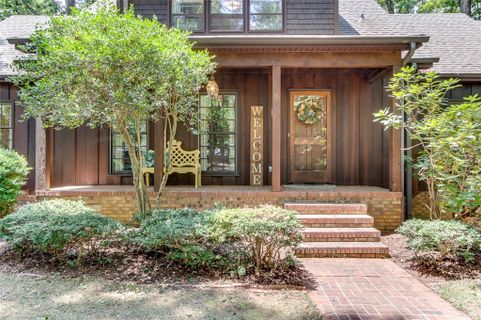3005 Barefoot Trail