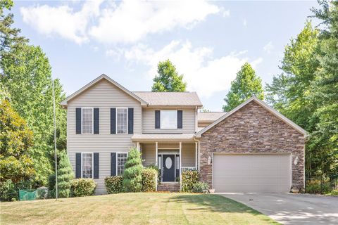 110 Cardinal Drive