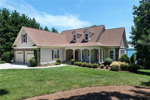 735 Navigators Point sold home in Beacon Shores, Seneca, SC