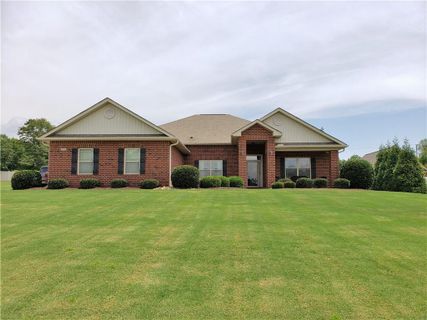 112 Baybrooke Lane
