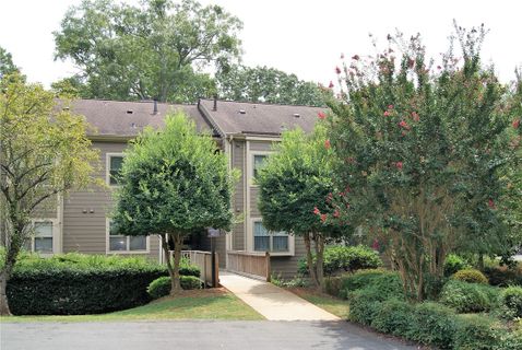 1702 Leeward Road