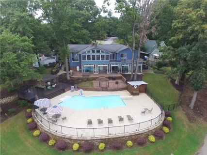 311 Harbor Drive