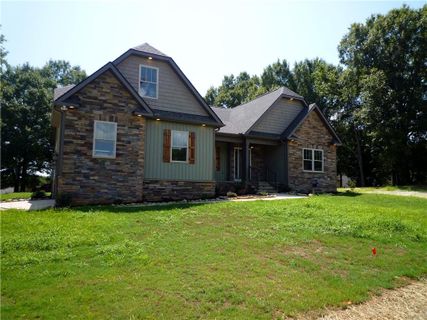 100 Amberwood Drive