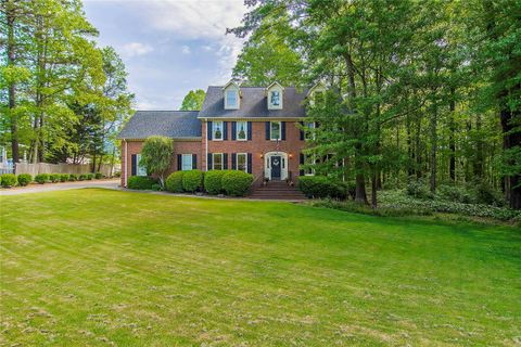 109 Westchester Way