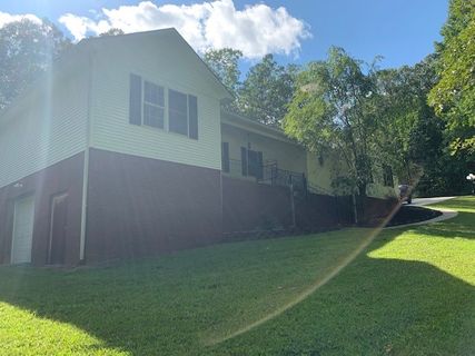 101 Jocassee Falls Road sold home in Jocassee Falls, Salem, SC