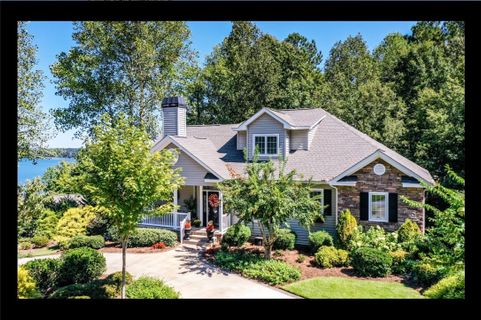 400 Ridge Pointe Court sold home in Beacon Shores, Seneca, SC