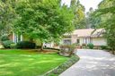 240 Stonehaven Way sold home in Seneca, SC