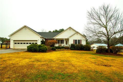 425 Snead Road sold home in Skelton Woods, Walhalla, SC