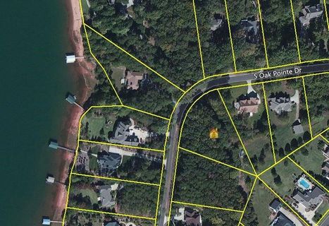 153 S Oak Pointe Drive sold home in South Oak Point, Seneca, SC