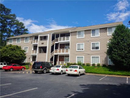 220 Elm Street 521