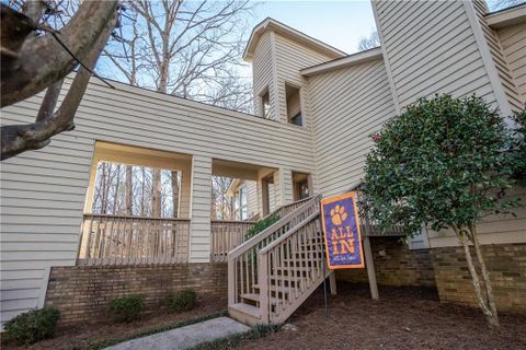 2409 Arlington Heights