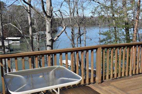 219 Lakeview Drive