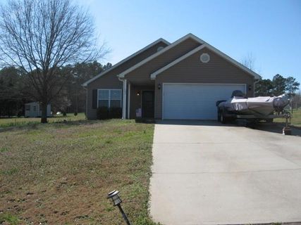 102 Lacy Lane