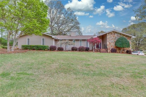 205 Warrington Drive