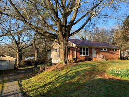 223 Holly Avenue sold home in Sunny Acres, Clemson, SC