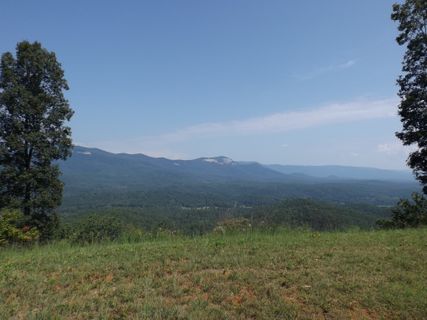 26.27 Acs Scenic Mountain Drive sold home in High Meadows, Pickens, SC