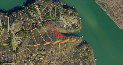Lot 8 Woodbury North Road sold home in Calhoun Point, Seneca, SC
