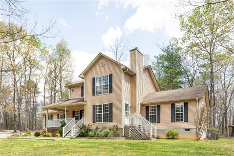 512 Red Fox Lane