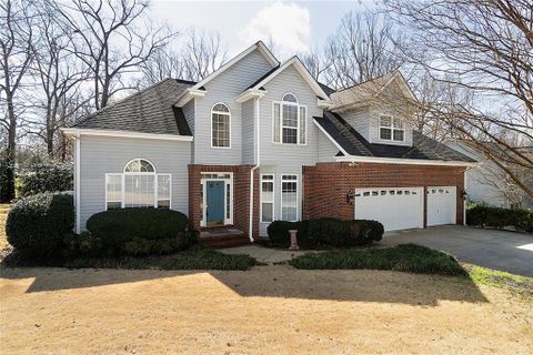 1 Holly Trace