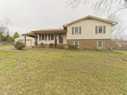 101 Dogwood Court