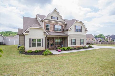 135 Jones Creek Circle