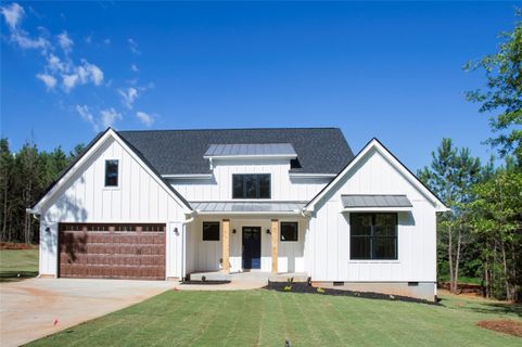 905 Hunters Trail