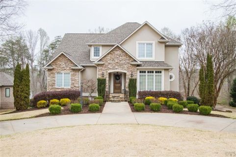 804 Eagleview