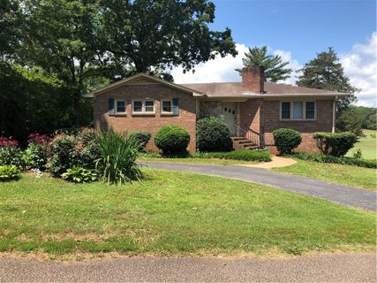 211 Leslie Lane sold home in Boscobel, Pendleton, SC