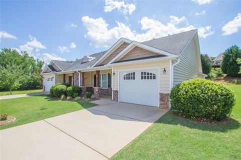25 Hillsborough Drive