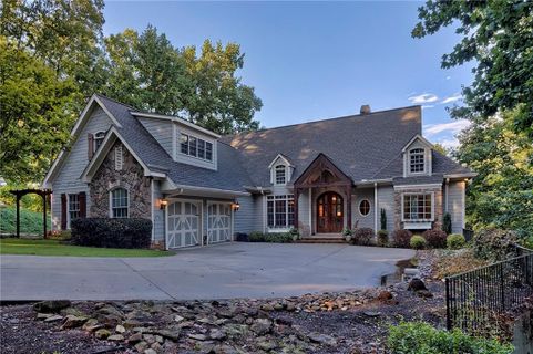 244 Mountain View Pointe Drive sold home in Mountain View Pointe, Seneca, SC