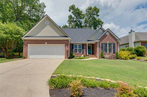108 Meadow Green Drive sold home in Meadow Green, Piedmont, SC