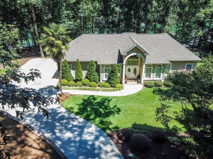 122 Pinnacle Pointe Drive sold home in Pinnacle Pointe, Seneca, SC