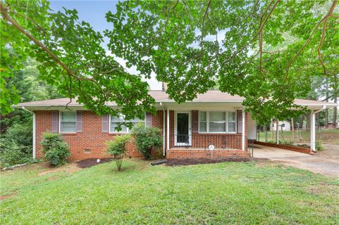 2706 Chestnut Drive sold home in Laurel Hills, Anderson, SC