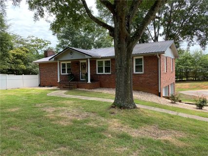 2103 Whitehall Road sold home in San Mateo, Anderson, SC
