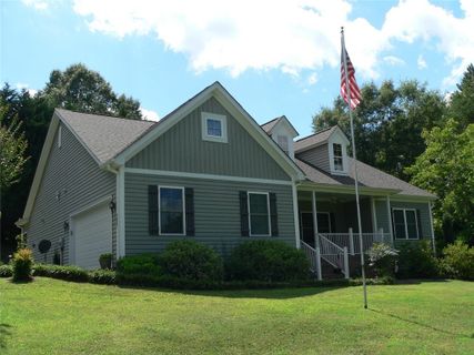 100 Lake Ridge Circle sold home in Hunters Run, Walhalla, SC