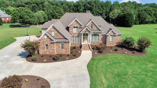 100 Woodstream Way