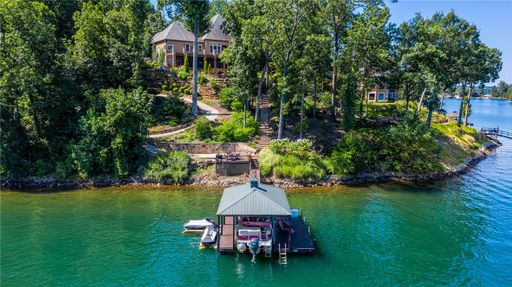 256 Mountain View Pointe Drive sold home in Mountain View Pointe, Seneca, SC