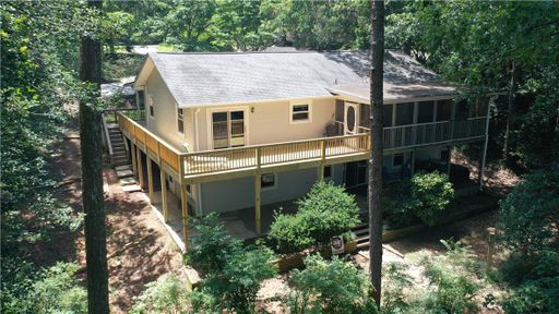 215 Circle Drive