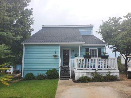 312 Harbor Drive