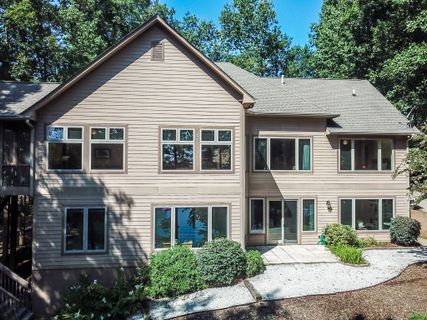 Previously sold for $870,000