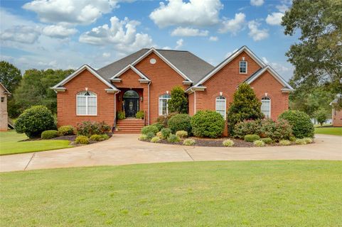 212 Waterfront Drive sold home in Waterford Place, Williamston, SC