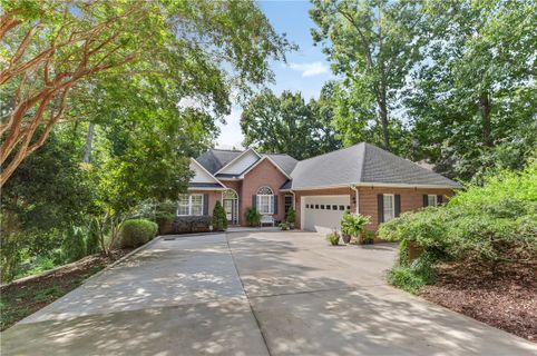 405 Nautical Way