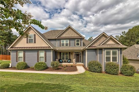 7 Woodhaven Way