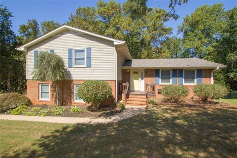 212 Windemere Way